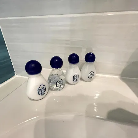 2br Garden Bay Warna